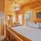 Stunning Mountain Cabin w Hot tub
