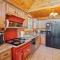 Stunning Mountain Cabin w Hot tub