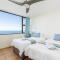 Hansmeyer Hill - 5 Bedroom House