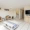 Hansmeyer Hill - 5 Bedroom House