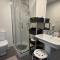 Apartment - Sleeps 4 - Parking - Garden - Pool
