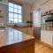 2-Bedroom Stunning, Modern & Spacious Apartment, near Ocean Village, Central Southampton, SUMMER OFFER AVAILABLE - by Blue Puffin Stays