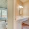 Ocean Avenue - Meredith Lodging