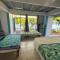 bungalow vue lagon 180 degré, la maison bleue