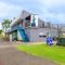 Innisfail Riverfront Motel