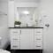 City Pad with Hyde Park Views, Walk to Everything!