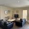 Lbarza Prime CBD 2BR Townhouse near lake and restaurants