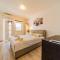 Rooms & Apartments Mirakul