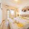 Rooms & Apartments Mirakul