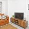 Ivory House by Truestays - 3 Bedroom House in Stoke-on-Trent