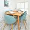 Ivory House by Truestays - 3 Bedroom House in Stoke-on-Trent