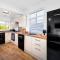 Haydon House by Truestays - NEW 4 Bedroom House in Stoke-on-Trent