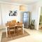Weybeach1 -shared terrace,ocean view,sea frontline