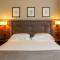Hotel Embassy