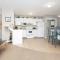 Paradise Canyon Golf Resort - Luxury Condo M401