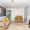 Modern 3 Bedroom Home in Swindon with Parking