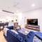 Spacious 2Bed Apartment plus Nook with River View
