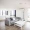 Stylish 2 Bed Centre of Surfers
