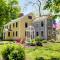 Gorgeous Cape Cod Mansion With Spa Near Beach