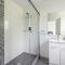 Castle HIll Sweet Modern 3BR Apt with 2 Parking