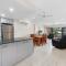 Bright 3-Bed Beachside Stay with Pool & BBQ
