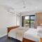 Bright 3-Bed Beachside Stay with Pool & BBQ