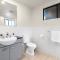 Bright 3-Bed Beachside Stay with Pool & BBQ