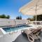 PANATHEON - Luxury 1 & 2 bdr bungalows 300 meters from sandy beach!