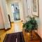 Dottie's charming cottage two bedroom apartment and workspace