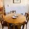 Dottie's charming cottage two bedroom apartment and workspace