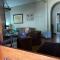 Dottie's charming cottage two bedroom apartment and workspace