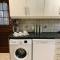 Dottie's charming cottage two bedroom apartment and workspace