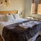 Dottie's charming cottage two bedroom apartment and workspace