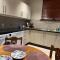 Dottie's charming cottage two bedroom apartment and workspace