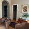 Dottie's charming cottage two bedroom apartment and workspace