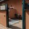 DOMUS Emy - deliziosa casa a piano terra con giardino e posto auto a Ciampino