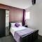 OYO Gin House Hotel