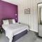 OYO Gin House Hotel