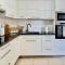 White Coast Apartment