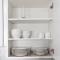 Eclectic Downtown & Cap Hill King bed & Kitchen
