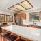 Cub House- Remodeled cabin INSIDE Yosemite with new hot tub and more