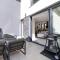 Beautiful Apartment In Jezera With Wifi