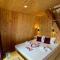 Alpine Lodge And Stays