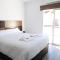 Spacious townhouse with terraces and pool in Sagunto