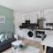 Modern and Bright 2 Bed Apartment in Saltash Modern and Bright 2 Bed Apartment in Saltash