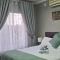 Christas Place 899