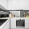 Sunny Rushcutters Bay Apartment