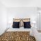 Sunny Rushcutters Bay Apartment