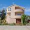 Apartments Vidov by the beach