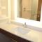 Holiday Inn Express & Suites - Beloit by IHG